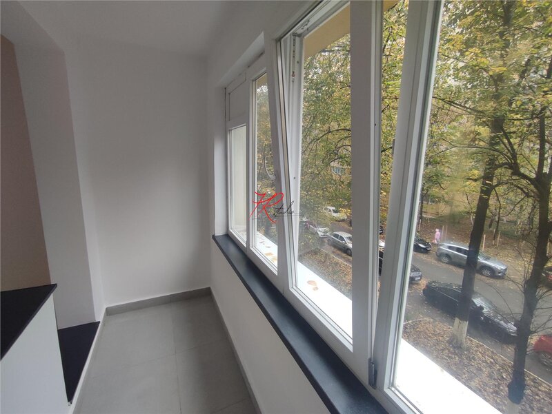 Teiul Doamnei, vanzare apartament 2 camere renovat 2025.